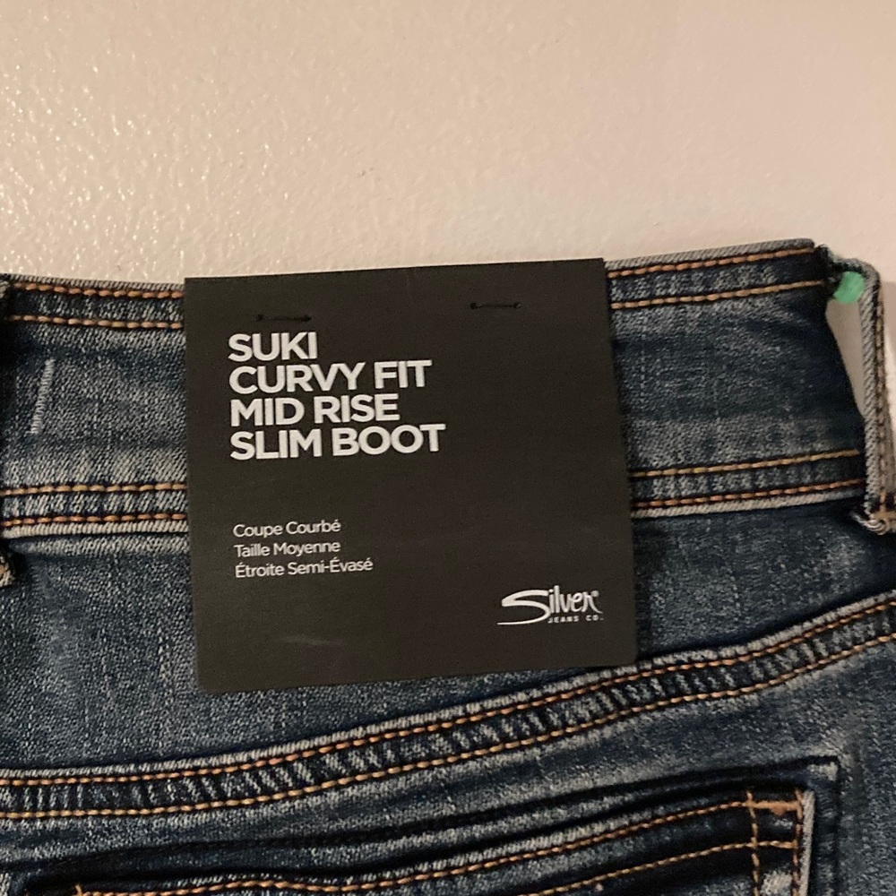 Silver Jeans Suki Curvy Fit Mid Rise Slim Boot - Blue - Picture 2 of 6